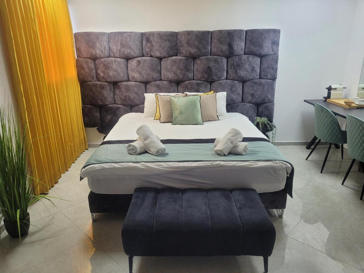 Yalarent Malina Motel In Tiberias Exterior photo
